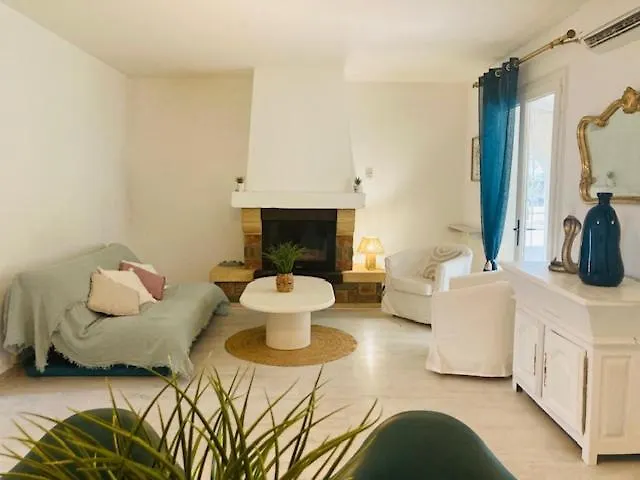 Villa Maison Provencale De Plain Pied Avecgrand Jardin Et Piscine Aubagne France