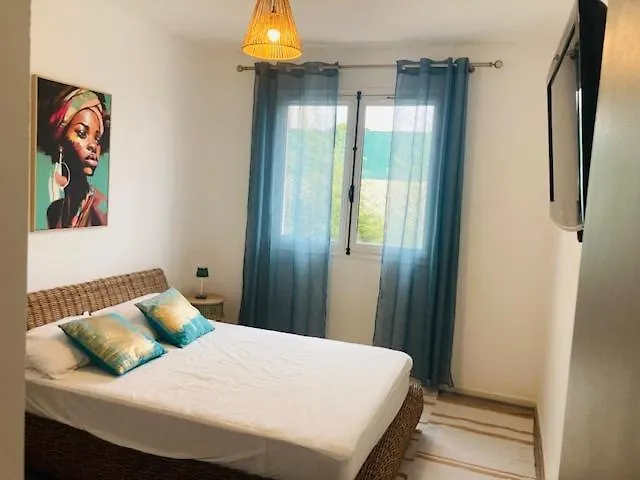 Maison Provencale De Plain Pied Avecgrand Jardin Et Piscine Aubagne Villa